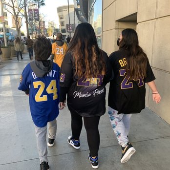Crypto Arena - Lakers fans!!! - Stadiums & Arenas Near Me - Los Angeles, California
