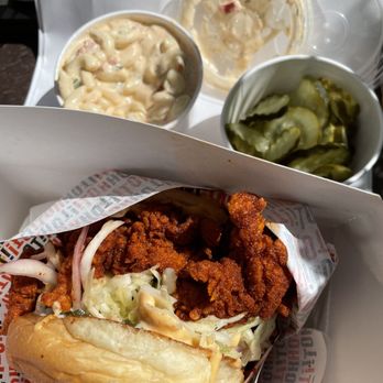 Howlin' Ray's - Sando Medium spice with Mac salad and pickles - Southern Near Me - Los Angeles, California Howlin' Ray's - Sando Medium spice with Mac salad and pickles - Southern Near Me - Los Angeles, California