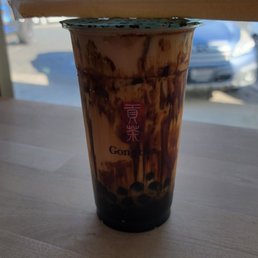 Large brown sugar milk tea Large brown sugar milk tea