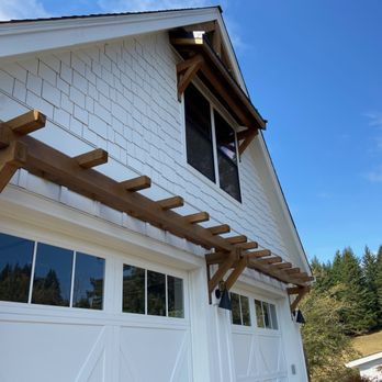 Vancouver Home Services - Dual Stained Garage Cedar Pergola - General Contractors Near Me Vancouver Home Services - Dual Stained Garage Cedar Pergola - General Contractors Near Me