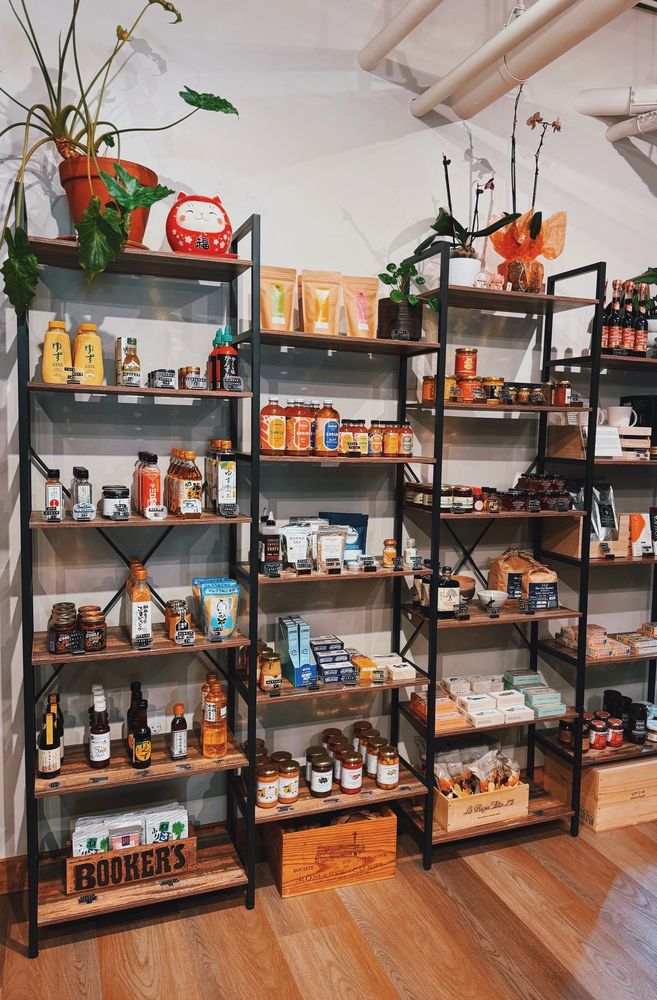 Uncle Paul's Corner Store Logo