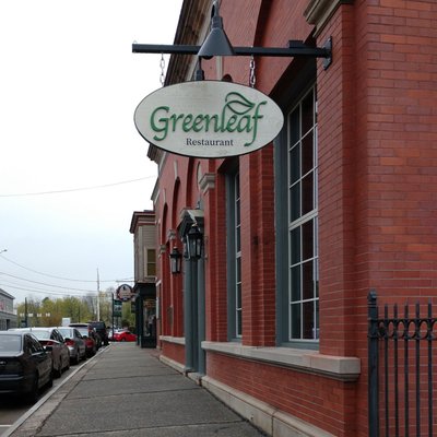 Greenleaf by null