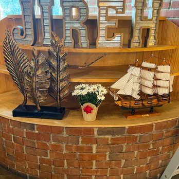 Jireh Bakery Cafe - Decor - Coffee & Tea Near Me - Centreville, Virginia
