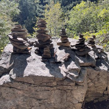 Heart Rock - Hiking Near Me - Crestline, California