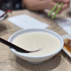 Yin Ji Chang Fen - Sweet Almond Paste with Egg White