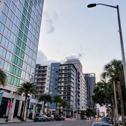 Discover Downtown - On Magnolia Ave. in Downtown Orlando