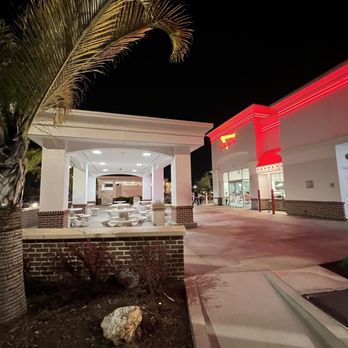 In-N-Out Burger - Fast Food Near Me - Whittier, California In-N-Out Burger - Fast Food Near Me - Whittier, California
