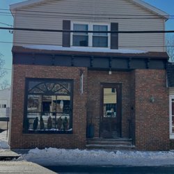 Hudson Valley Vintage - View of the store