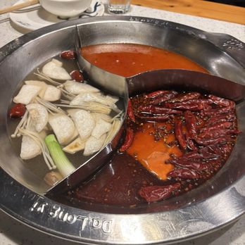 Da Long Yi Hot Pot - Hot Pot Near Me - New York, New York