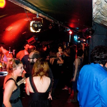 Raymond Bar - Bars Near Me - Paris, 75 Raymond Bar - Bars Near Me - Paris, 75