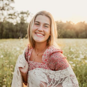 Jen Knightstep - Senior girl - Session Photography Near Me