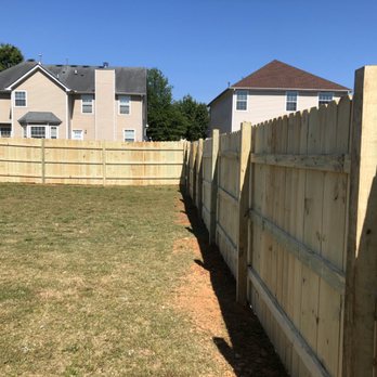 Pierce Landscape Pro - Standard 6Ft Privacy Fence - Landscaping Near Me Pierce Landscape Pro - Standard 6Ft Privacy Fence - Landscaping Near Me