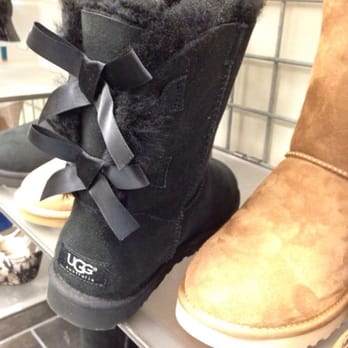 Journeys Shoes - Ribboned ladies uggs - Shoe Stores Near Me - Sterling Heights, Michigan Journeys Shoes - Ribboned ladies uggs - Shoe Stores Near Me - Sterling Heights, Michigan