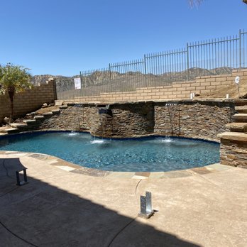 Thomas Pools - Pool & Hot Tub Service Near Me - Castaic, California