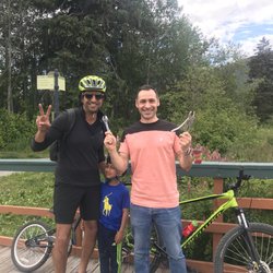 evo Snow & Skate - Luke to the rescue who came to the  trail when my husbands bike needed repair. Super quick kind and generous