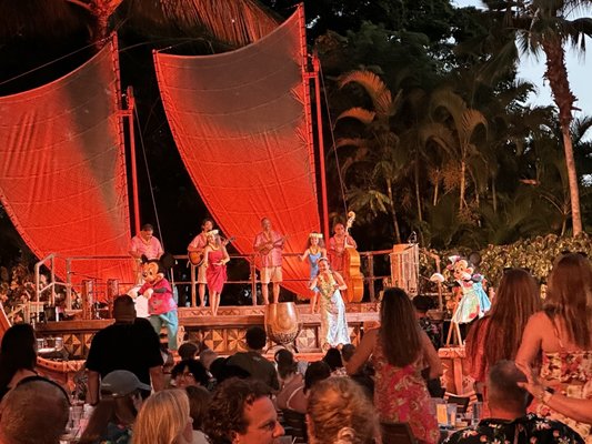 KA WA'A - A LŪ'AU by null