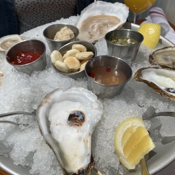 Hudson House - Selection of Oysters - American Near Me - Dallas, Texas Hudson House - Selection of Oysters - American Near Me - Dallas, Texas