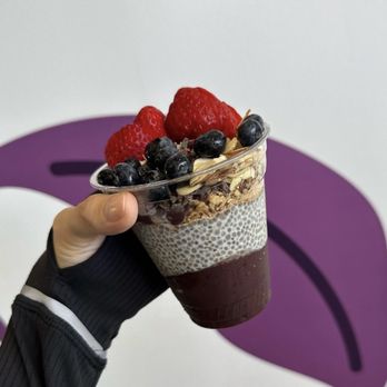 Oakberry Acai - Acai Bowls Near Me - Santa Monica, California