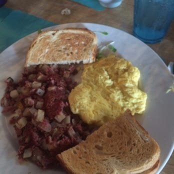 Blu Island Bistro - Fresh corned beef hash - New American Near Me - Venice, Florida Blu Island Bistro - Fresh corned beef hash - New American Near Me - Venice, Florida