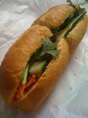 Than Huu Sandwich by null