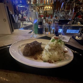 Pappas Bros. Steakhouse - Bar Entree Filet Mignon - Steakhouses Near Me - Houston, Texas