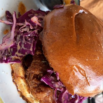 Gus's BBQ - Chicken sandwich - Barbeque Near Me - Porter Ranch, California
