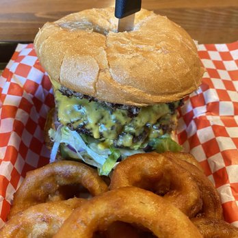 Burger Claim - 1lbs burger - Burgers Near Me - Centralia, Washington