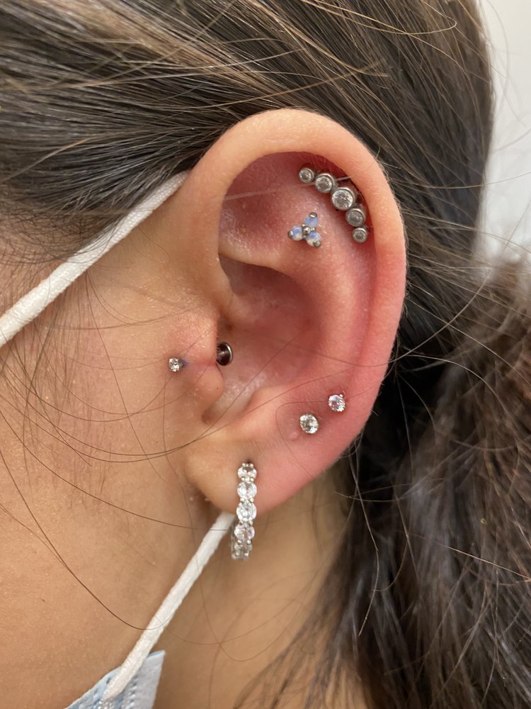 PIERCING PERFECTIONS Updated September 2024 10 Reviews 4954 Great