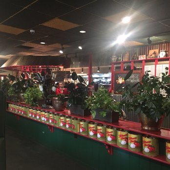 Tomato Bros - Interior - Pizza Near Me - Clarkston, Washington