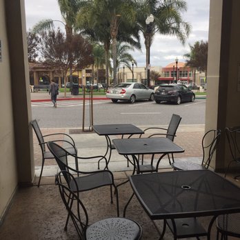 Evergreen Coffee - View of outside patio - Breakfast & Brunch Near Me - San Jose, California