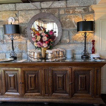 Madison's Restaurant - Water pitcher station Both functional and beautiful. Certainly adds to the upscale ambience! - New American Near Me - Highlands, North Carolina Madison's Restaurant - Water pitcher station Both functional and beautiful. Certainly adds to the upscale ambience! - New American Near Me - Highlands, North Carolina