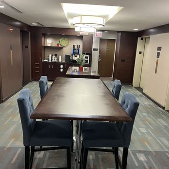 Club Quarters Hotel Wacker at Michigan, Chicago - Hotels Near Me - Chicago, Illinois Club Quarters Hotel Wacker at Michigan, Chicago - Hotels Near Me - Chicago, Illinois