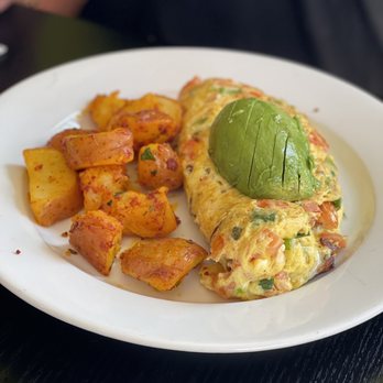 Momo's Cafe - California Omelette - American Near Me - Vallejo, California Momo's Cafe - California Omelette - American Near Me - Vallejo, California