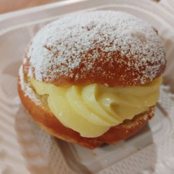 That's Bananas - Sonho (custard-filled donut) - Bakeries Near Me - Ottawa, Ontario That's Bananas - Sonho (custard-filled donut) - Bakeries Near Me - Ottawa, Ontario