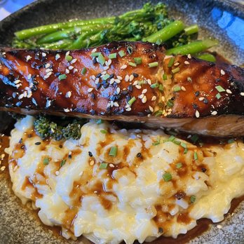 Hudson Grille - Salmon with risotto & broccolini - New American Near Me - White Plains, New York