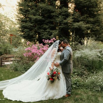 Royal Accessories - The veil was perfect and it matched so well! - Bridal Near Me - Los Angeles, California Royal Accessories - The veil was perfect and it matched so well! - Bridal Near Me - Los Angeles, California