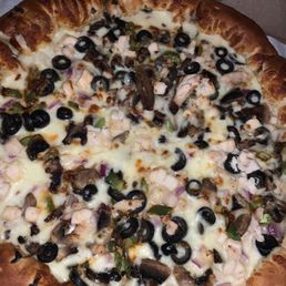 Halal Chicken Alfredo Supreme Pizza Halal Chicken Alfredo Supreme Pizza