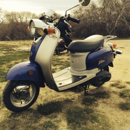 Yamaha Vino rental from the Nantucket Bike Shop Yamaha Vino rental from the Nantucket Bike Shop