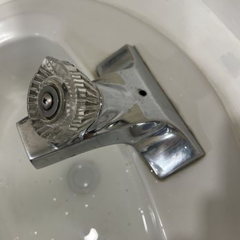 Tahquitz Pines Retreat - Missing part in restroom - Campgrounds Near Me - Idyllwild, California Tahquitz Pines Retreat - Missing part in restroom - Campgrounds Near Me - Idyllwild, California