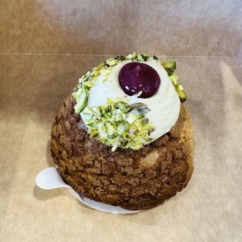 Reunion Bread - Cream puff with pistachio & mango puree - Bakeries Near Me - Denver, Colorado