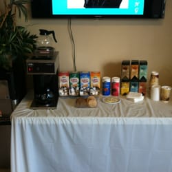 Oasis Tanning Salon - Free coffee, tea and other goodies :)