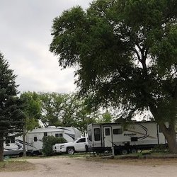 Captain Critters Country Campground - Wide sites, mature trees