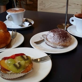 Pasticceria Papa - Bakeries Near Me - Bondi Beach, NSW