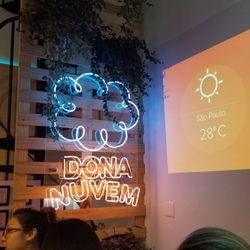 Dona Nuvem