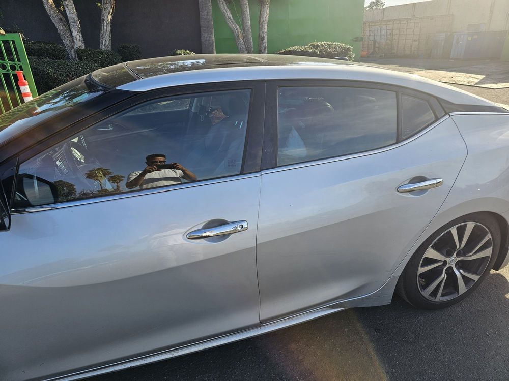 LOW PRICE AUTO GLASS Updated September 2024 12 Photos & 42 Reviews