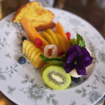 Little Hen - Seasonal fruit plate with banana bread. - Breakfast & Brunch Near Me - Weston, Florida Little Hen - Seasonal fruit plate with banana bread. - Breakfast & Brunch Near Me - Weston, Florida