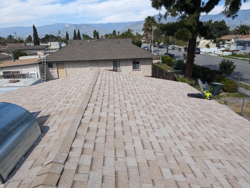 Slide of Luna Roofing