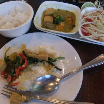 SriPraPhai Thai Restaurant - Vegetarian combo - Thai Near Me - Woodside, New York SriPraPhai Thai Restaurant - Vegetarian combo - Thai Near Me - Woodside, New York