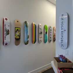 Hot Yoga Republic - Cool skateboard decorative art