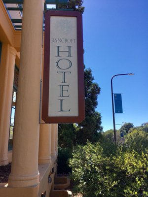 Bancroft Hotel by null